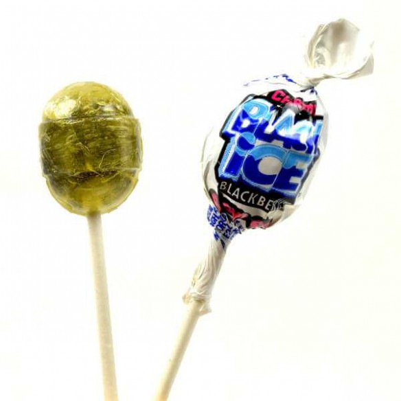 Blow Pops Black Ice Blackberry 18 g
